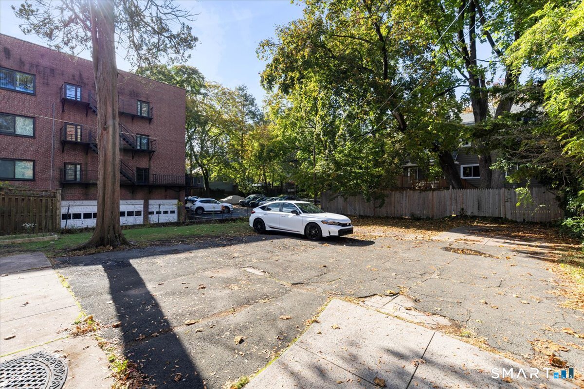 590 Whitney Avenue New Haven CT 06511