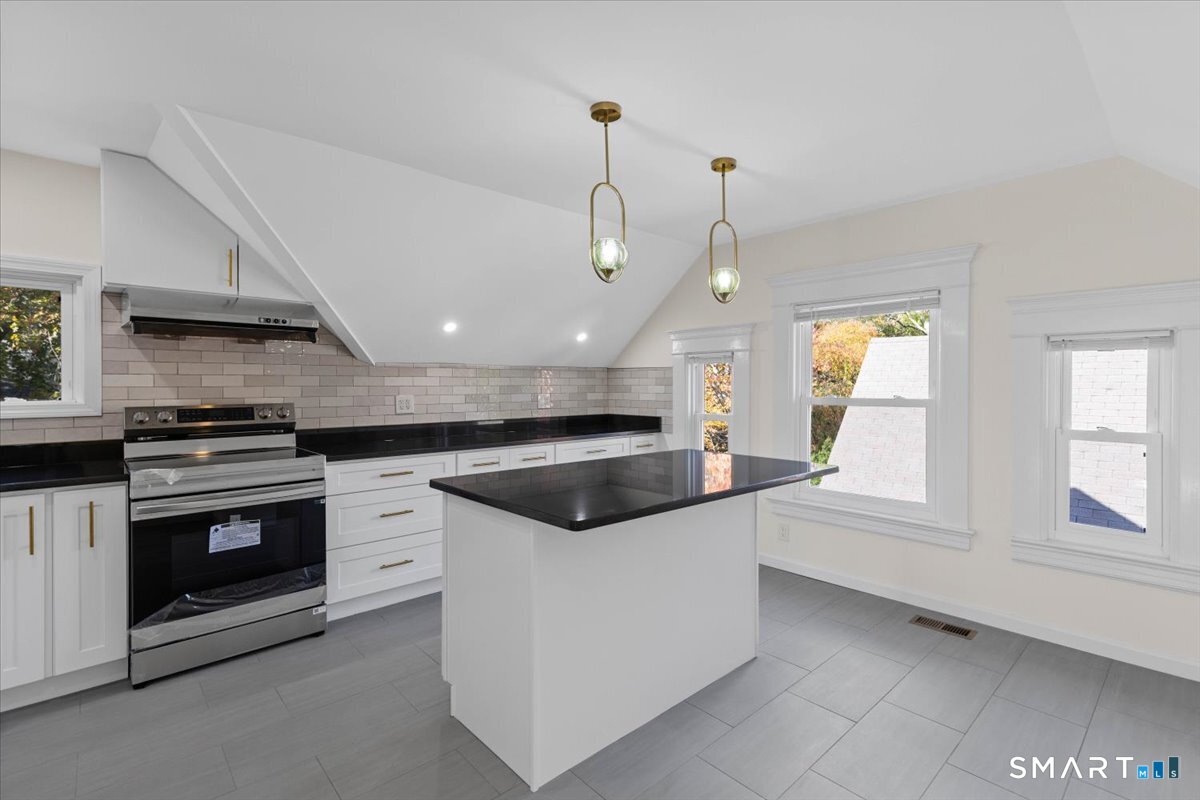 590 Whitney Avenue New Haven CT 06511