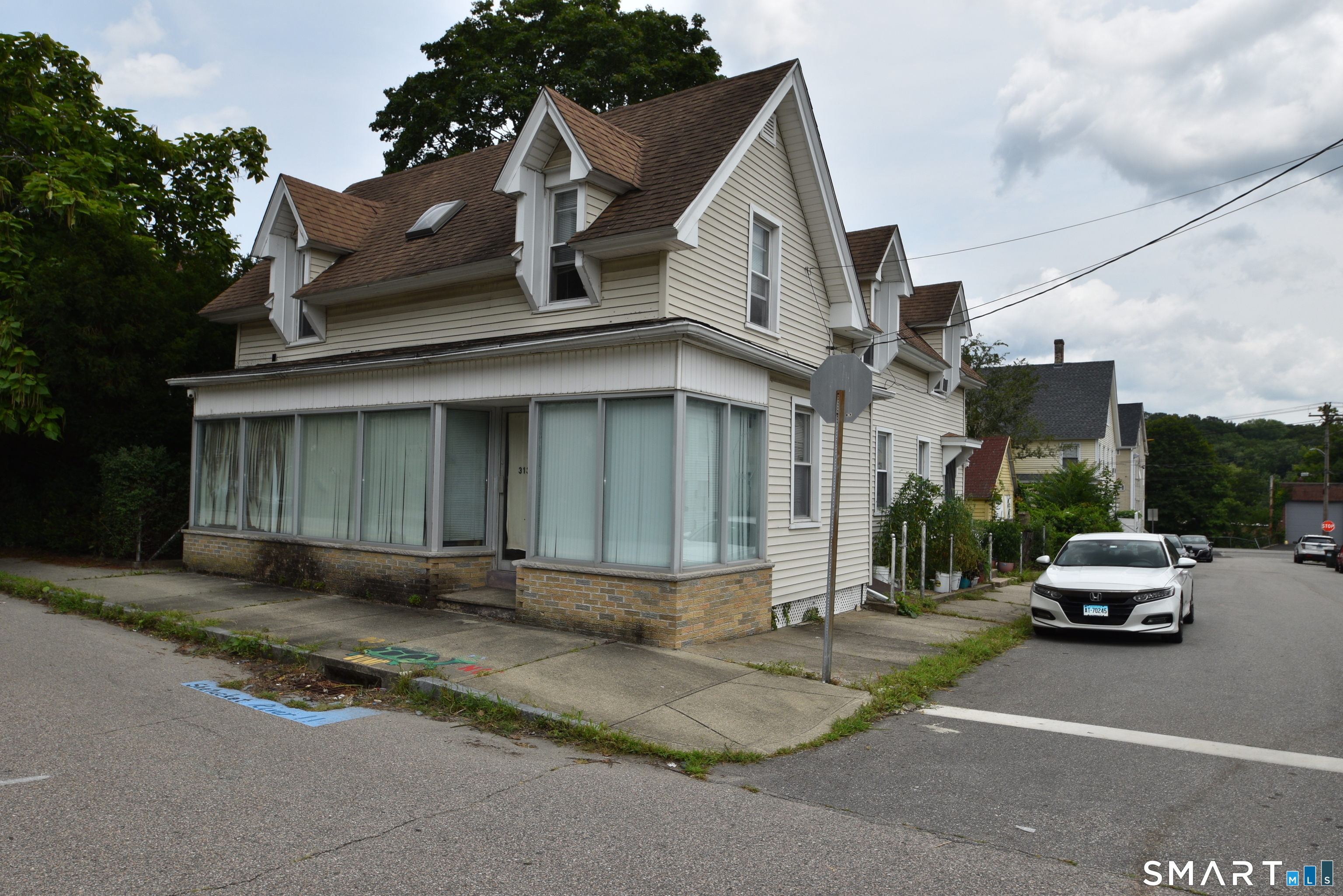 313 Central Avenue Norwich CT 06360