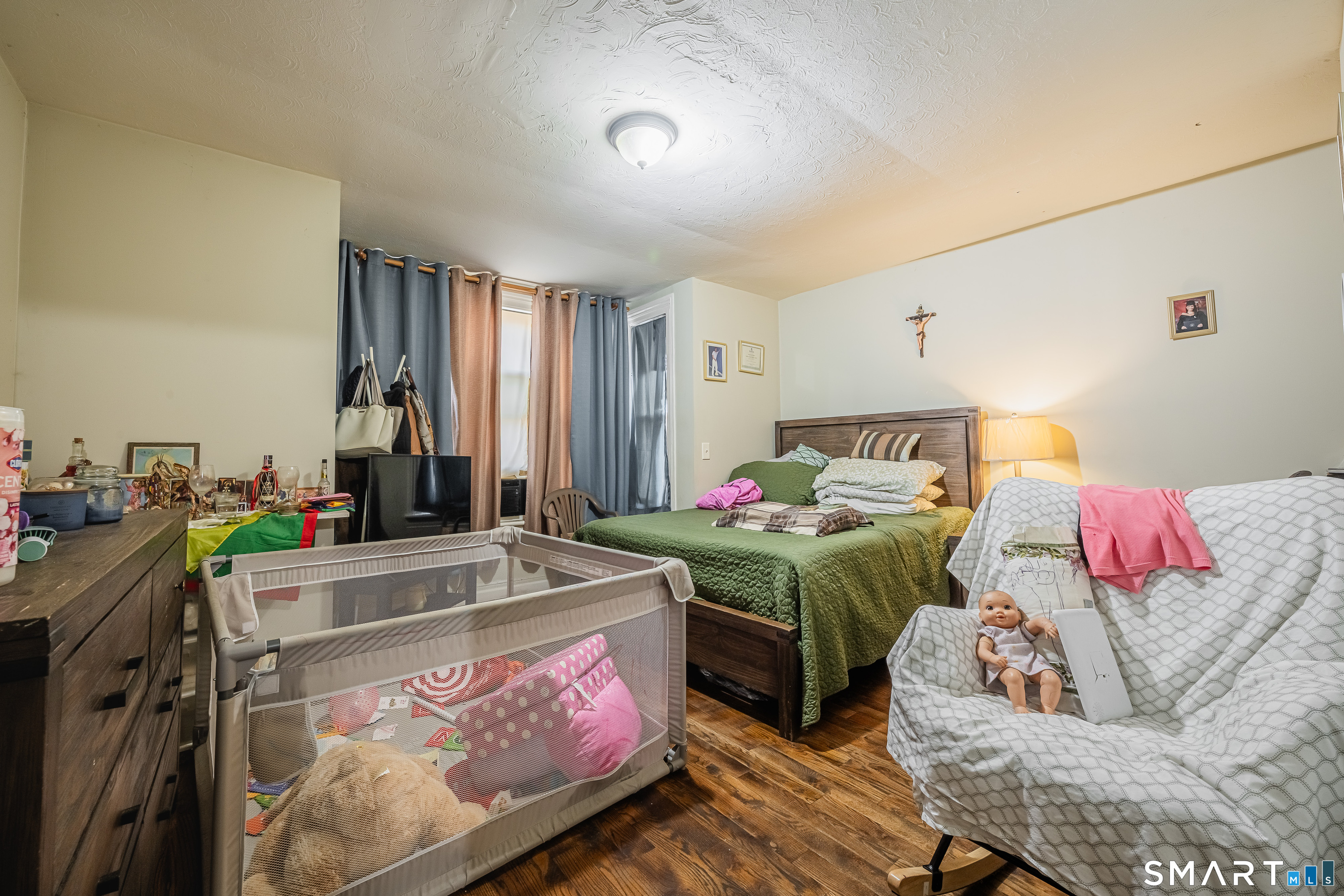 4 Armstrong Place Bridgeport CT 06608
