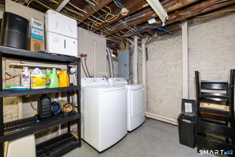 11 Colver Street New London CT 06320