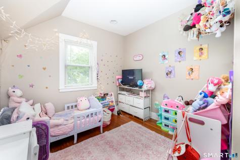 11 Colver Street New London CT 06320