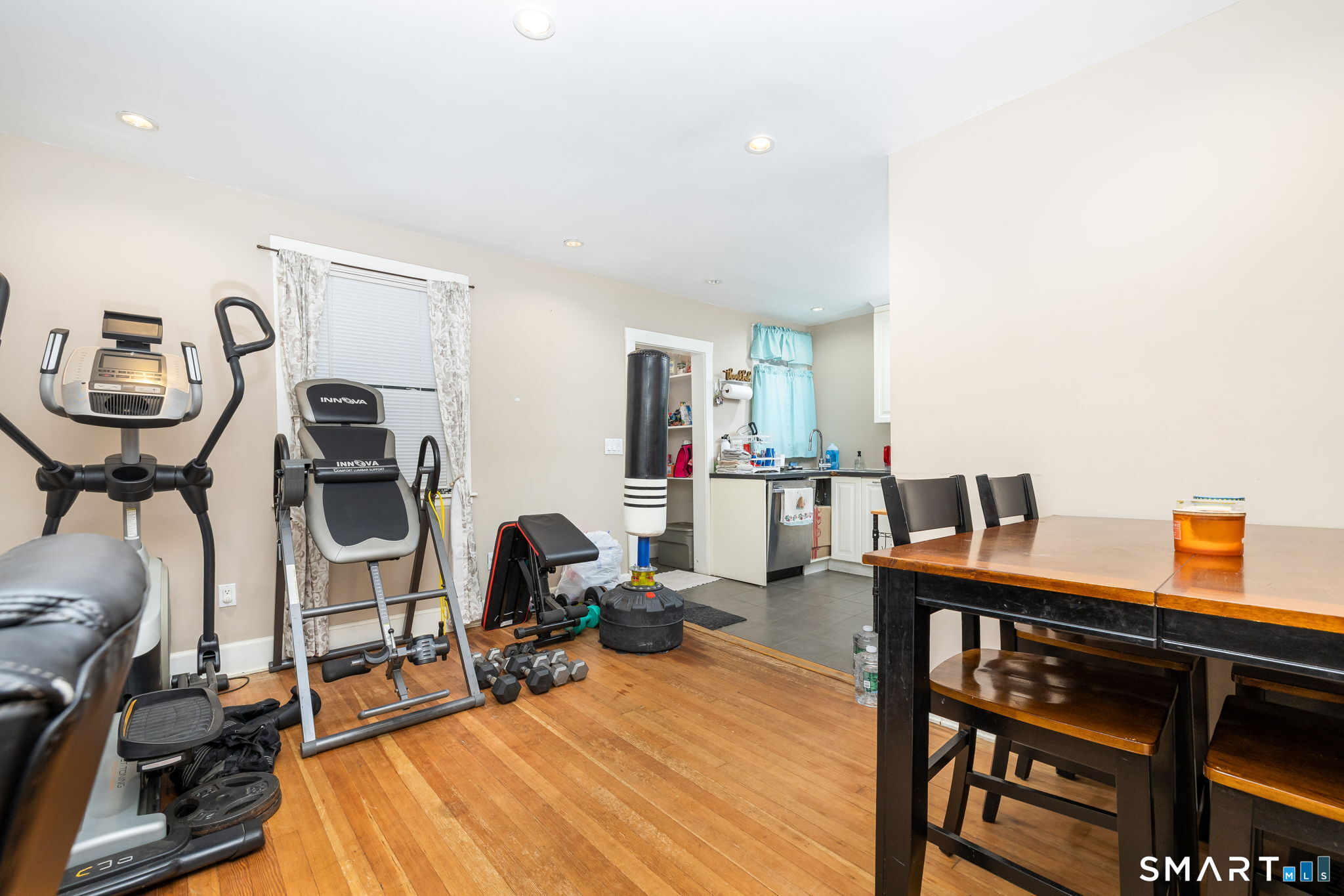 11 Colver Street New London CT 06320