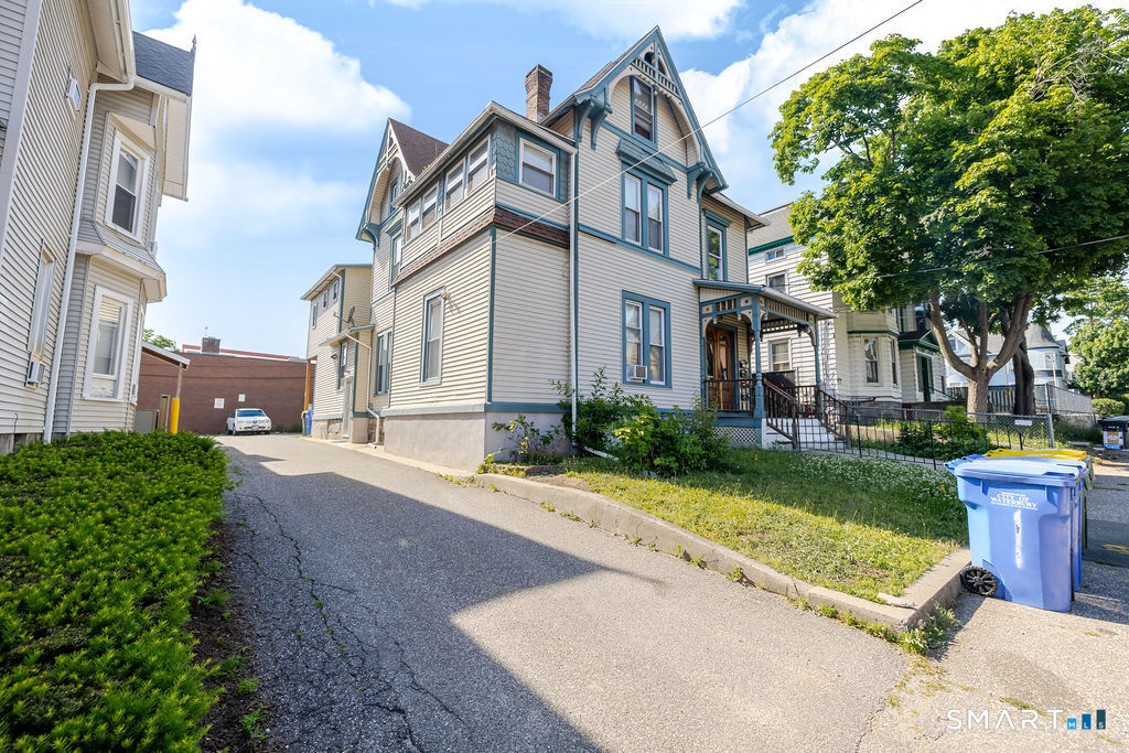 37 Central Avenue Waterbury CT 06702