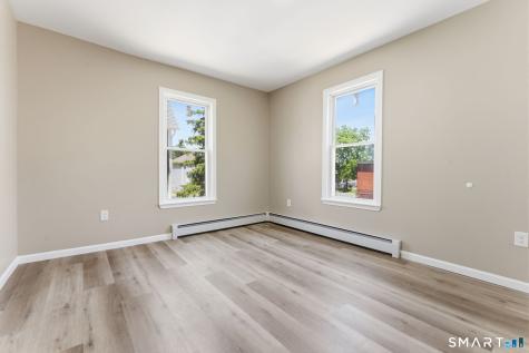 98-100 Capen Street Hartford CT 06120