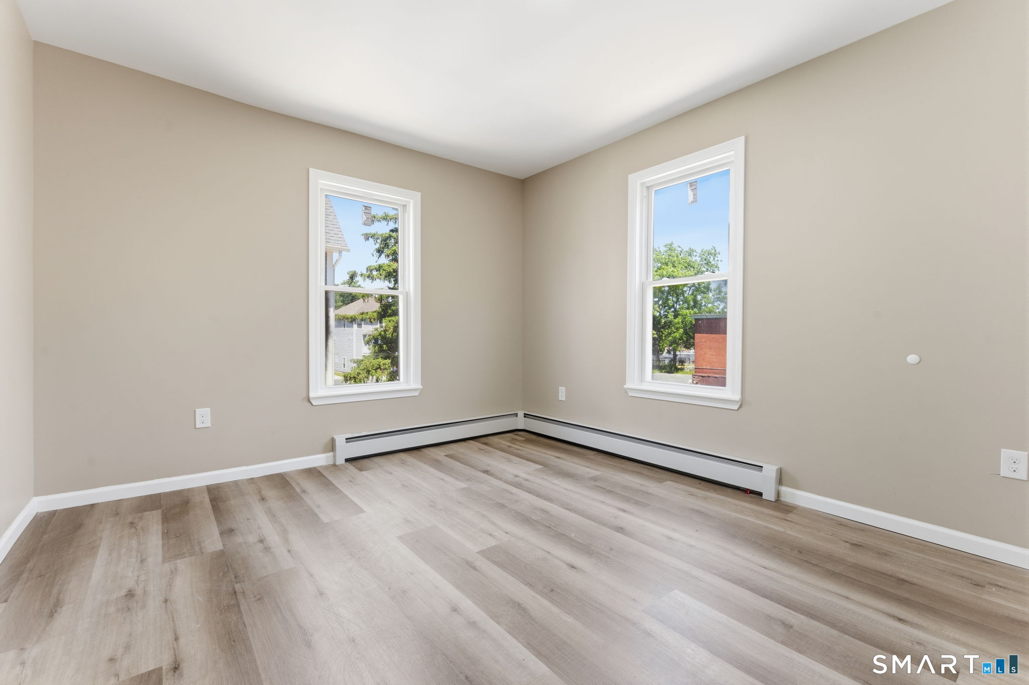 98-100 Capen Street Hartford CT 06120