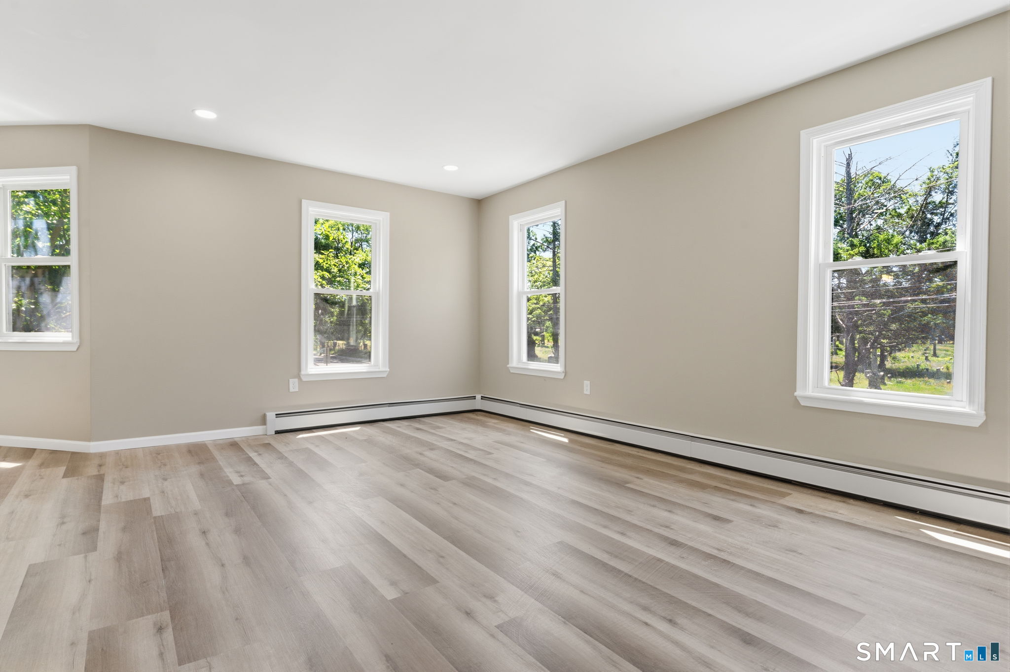 98-100 Capen Street Hartford CT 06120