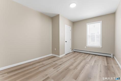 98-100 Capen Street Hartford CT 06120