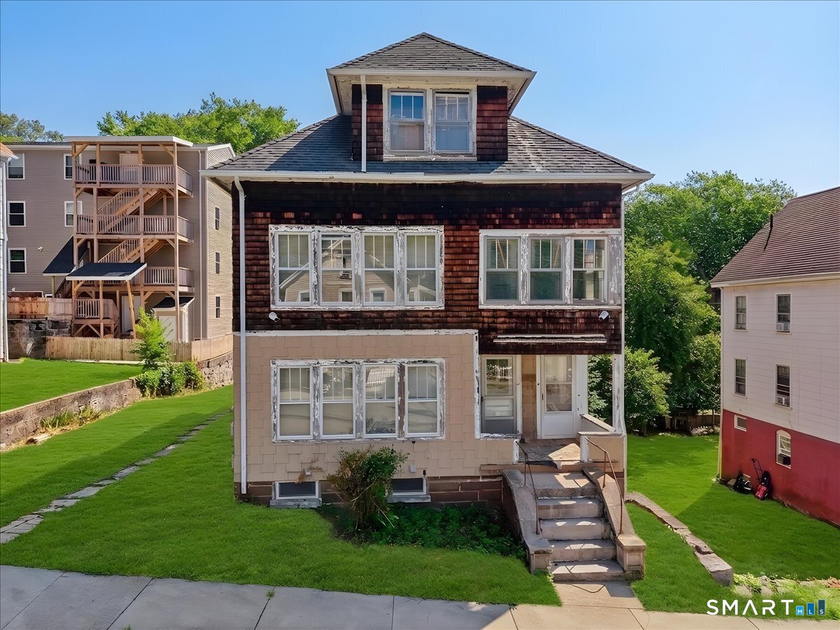205 Crystal Avenue New London CT 06320