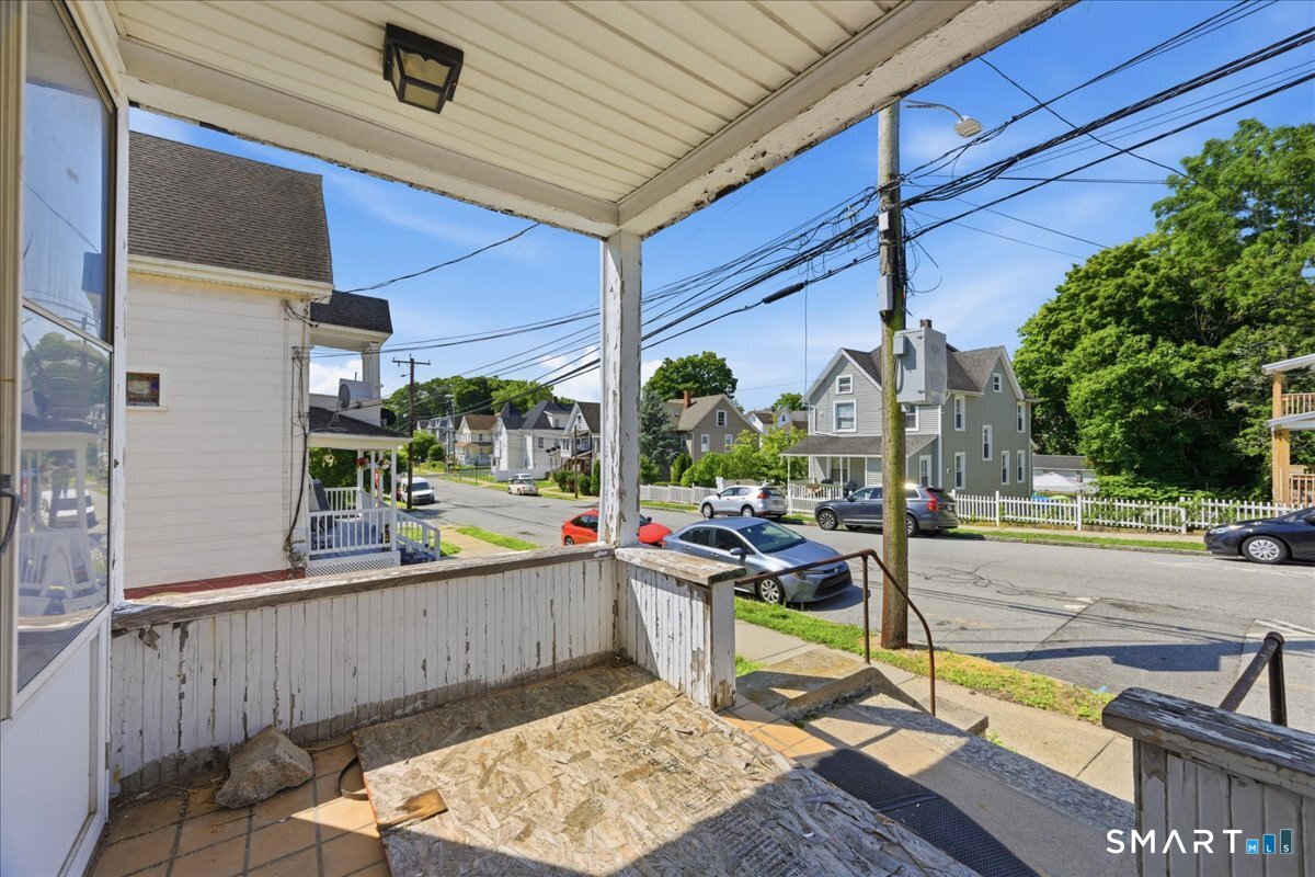 205 Crystal Avenue New London CT 06320