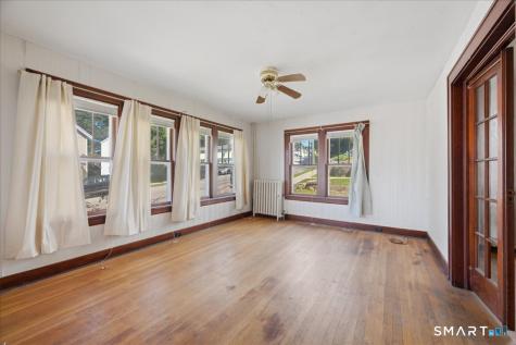 205 Crystal Avenue New London CT 06320