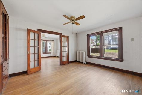 205 Crystal Avenue New London CT 06320
