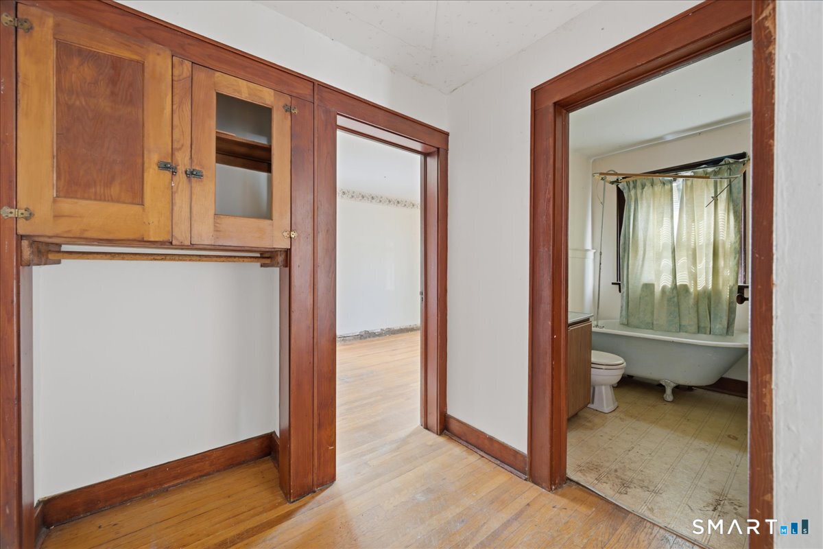 205 Crystal Avenue New London CT 06320