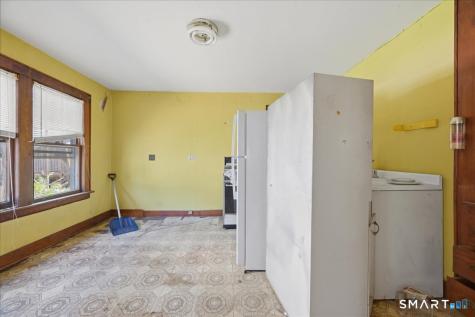 205 Crystal Avenue New London CT 06320