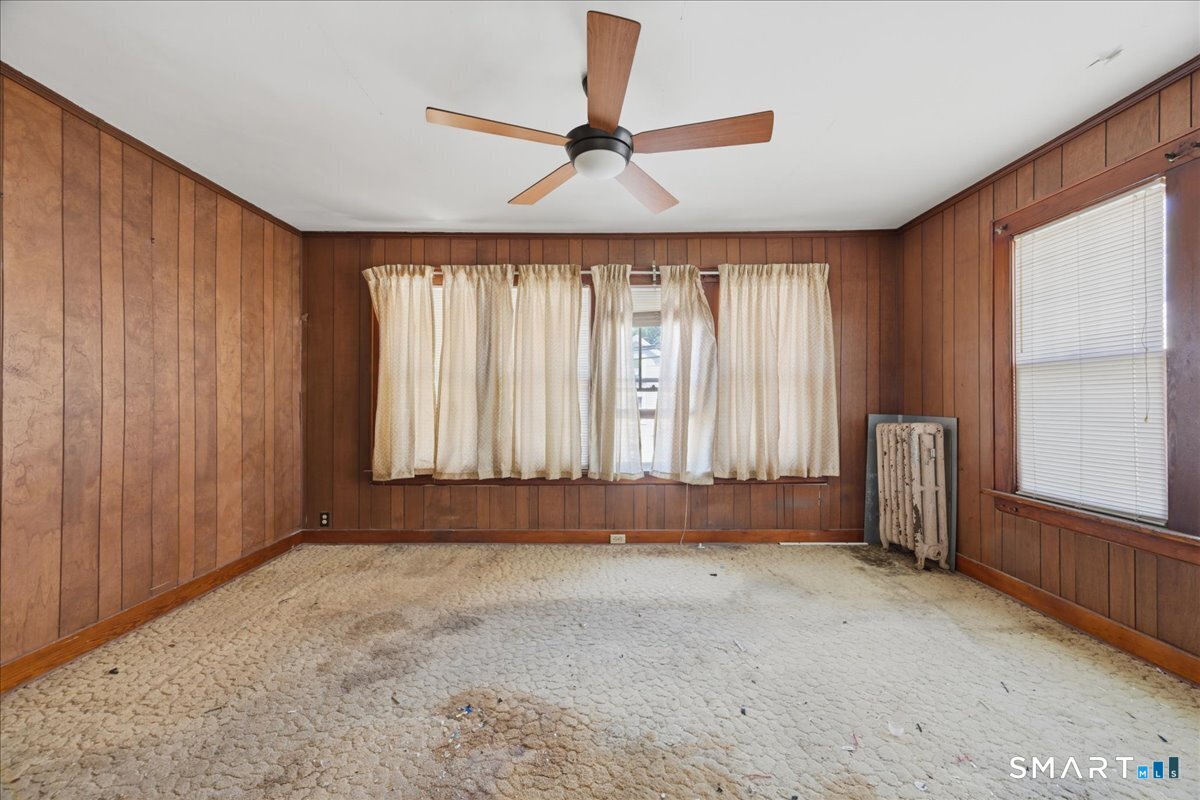 205 Crystal Avenue New London CT 06320