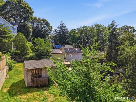 205 Crystal Avenue New London CT 06320