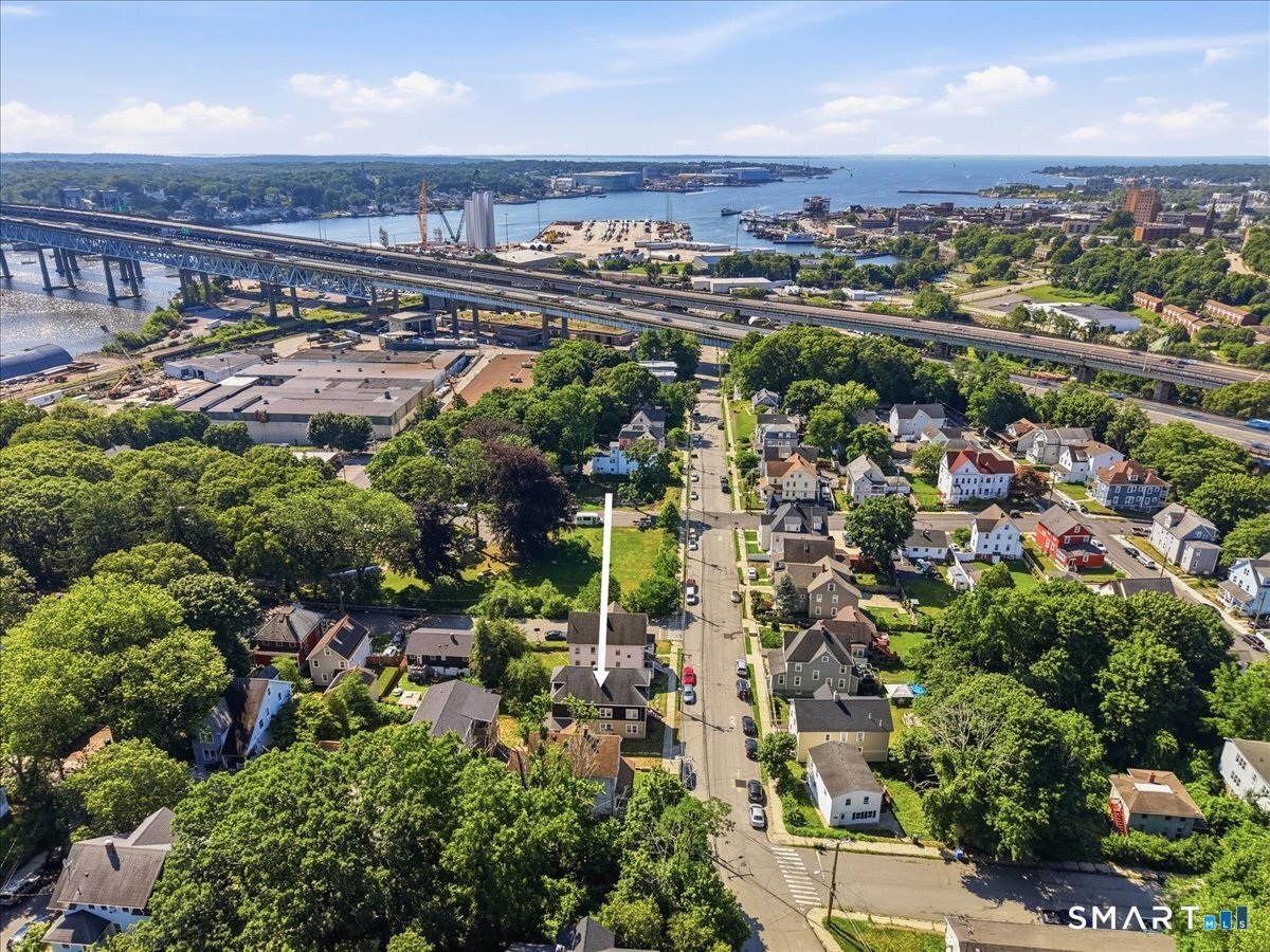 205 Crystal Avenue New London CT 06320