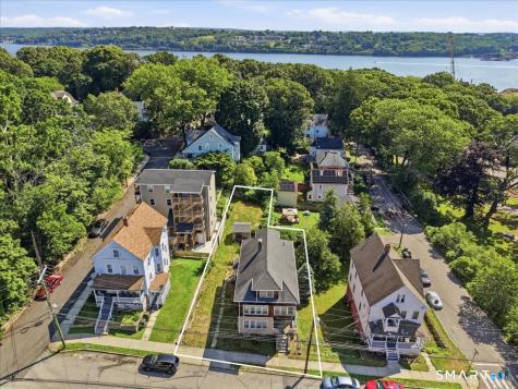 205 Crystal Avenue New London CT 06320