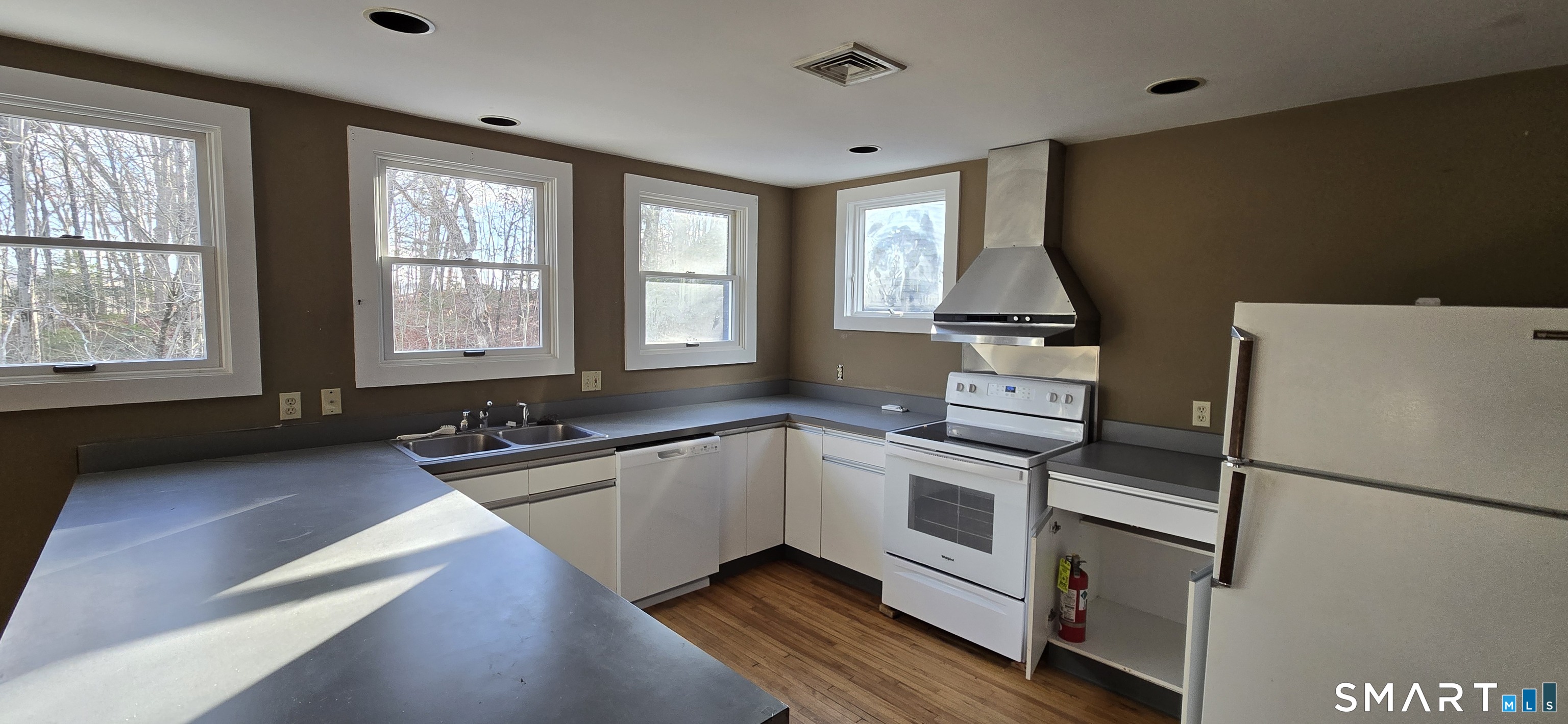 26 Ferry Road Chester CT 06412