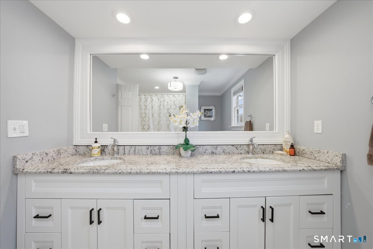 East Haven CT 06512