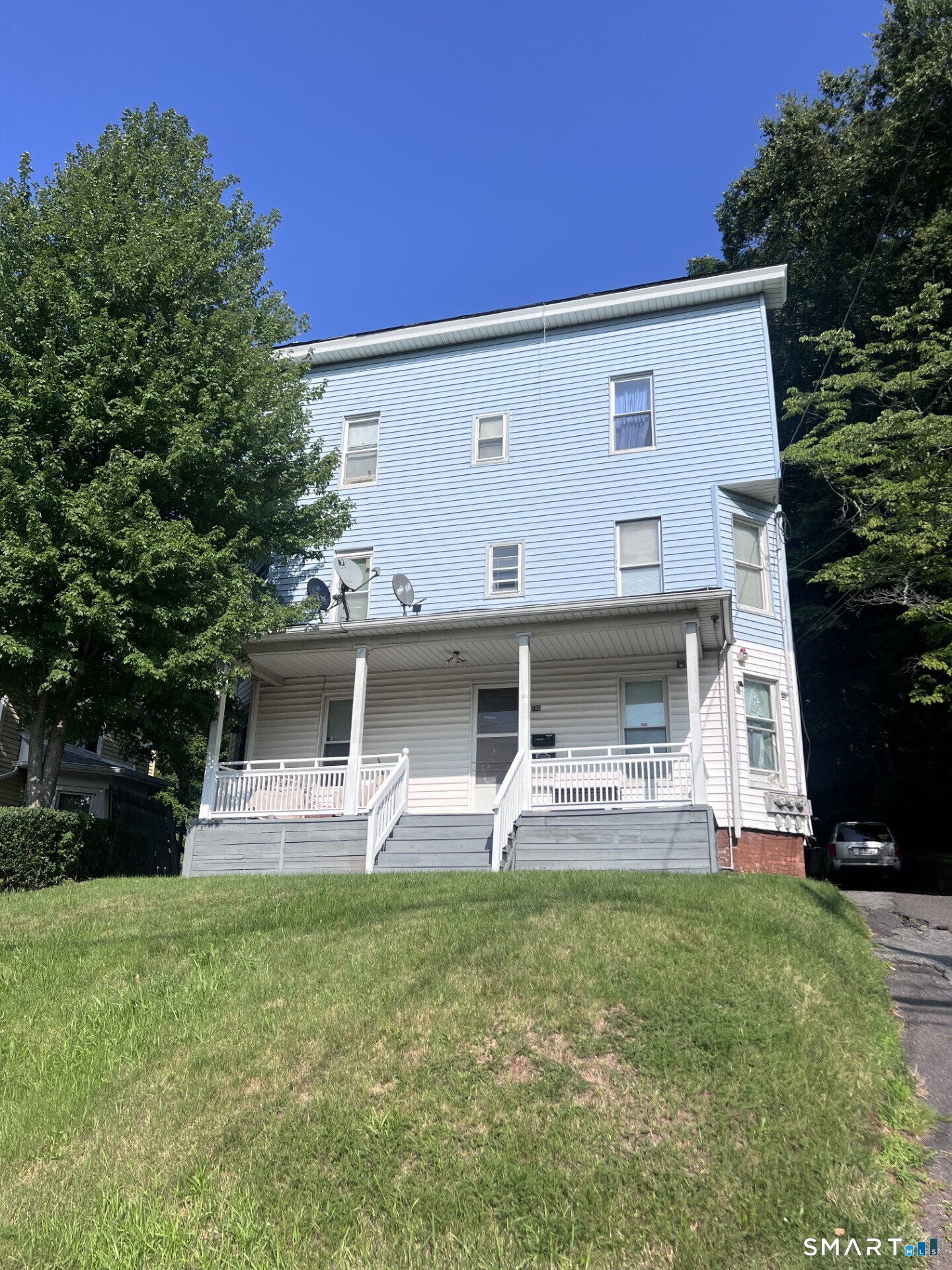 286 Crown Street Meriden CT 06450