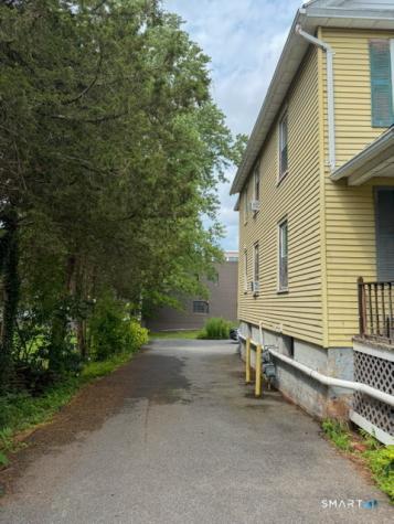 20 Cooley Avenue Middletown CT 06457