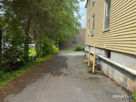 20 Cooley Avenue Middletown CT 06457