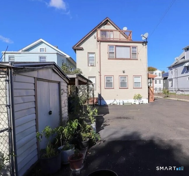 22 Clay Street New Haven CT 06513