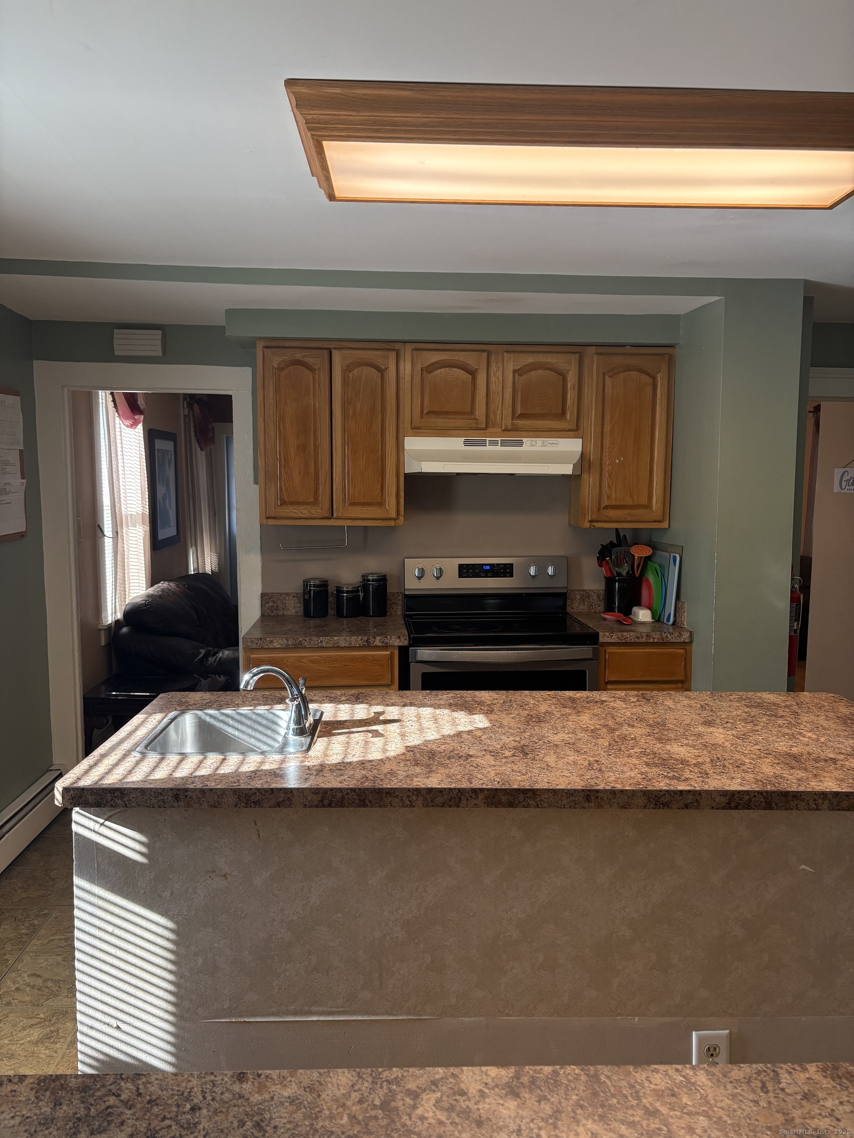 17 North Street Manchester CT 06042