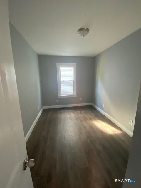 53 Orlando Street West Haven CT 06516