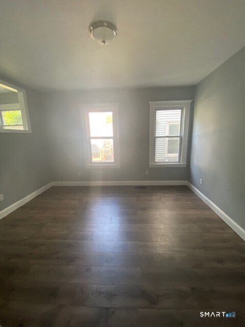 53 Orlando Street West Haven CT 06516