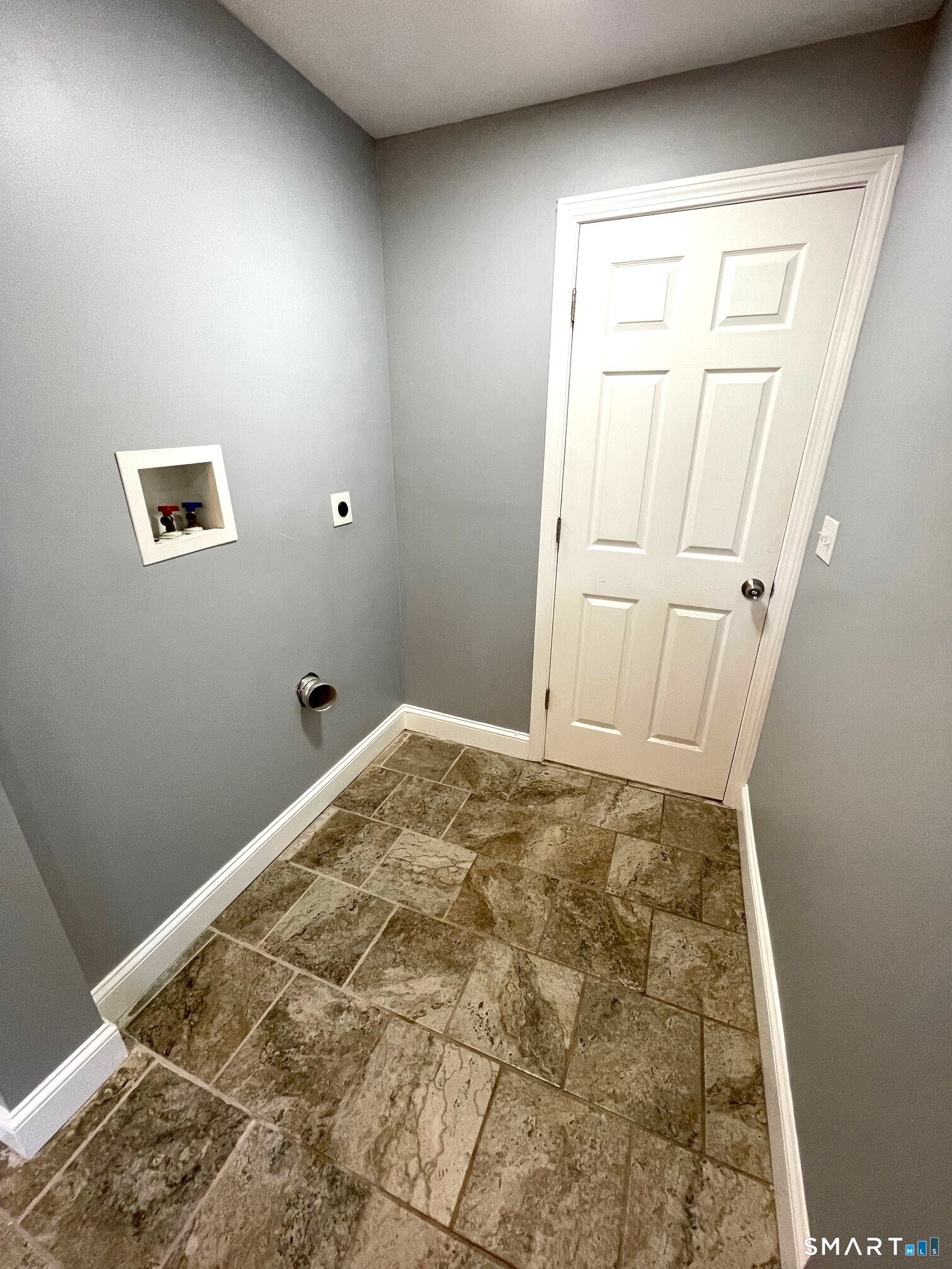 53 Orlando Street West Haven CT 06516