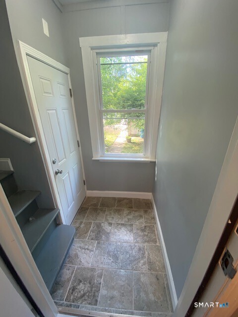 53 Orlando Street West Haven CT 06516
