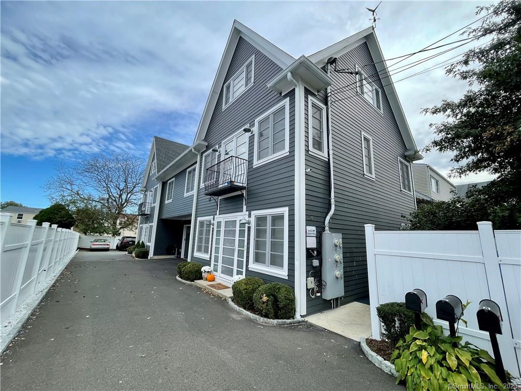 24 Avery Street Stamford CT 06902