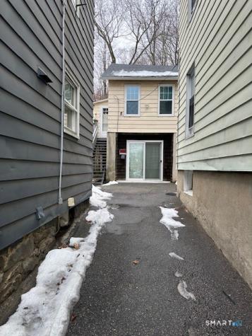 124 Smith Street Derby CT 06418