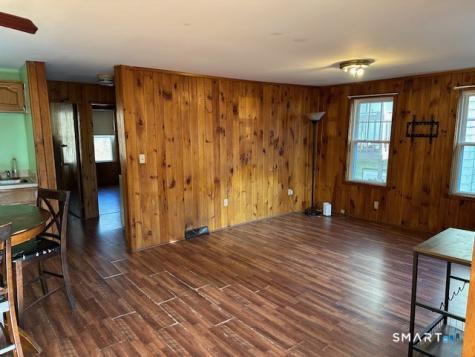 124 Smith Street Derby CT 06418
