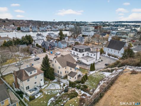 19 Pearl Street Groton CT 06355