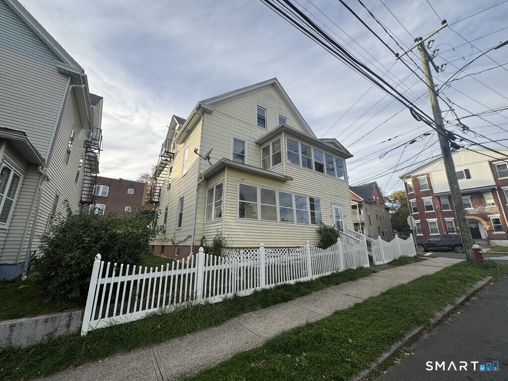 122 Willow Street New Britain CT 06051