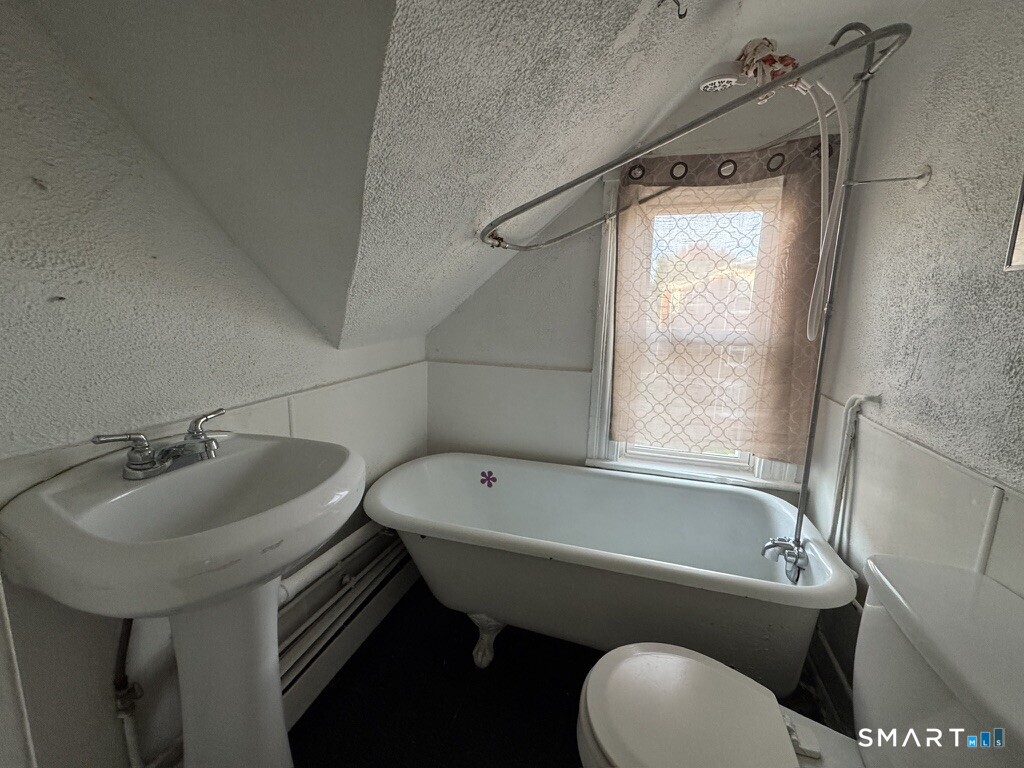 122 Willow Street New Britain CT 06051