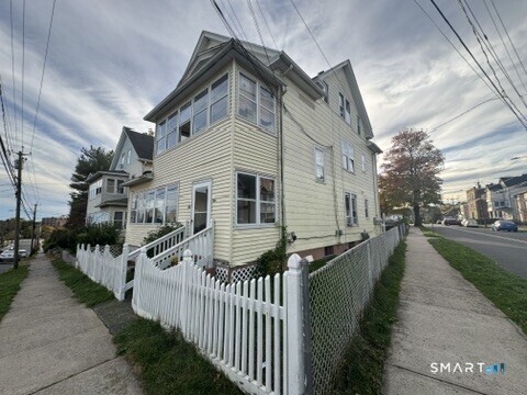 122 Willow Street New Britain CT 06051
