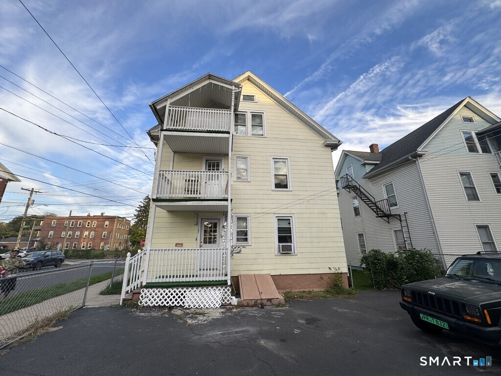 122 Willow Street New Britain CT 06051