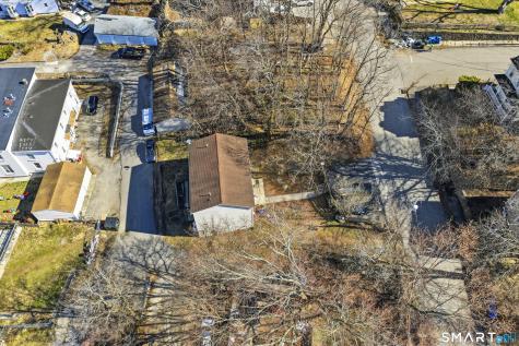 18 Division Street Norwich CT 06360