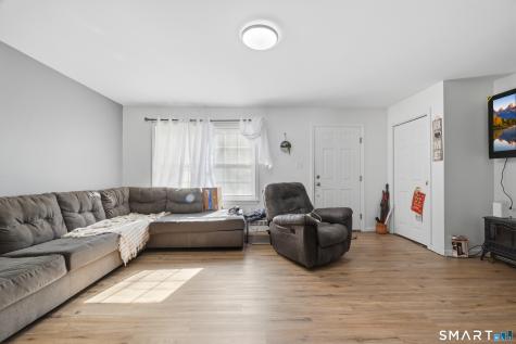 18 Division Street Norwich CT 06360