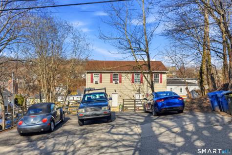 18 Division Street Norwich CT 06360