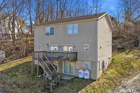 18 Division Street Norwich CT 06360