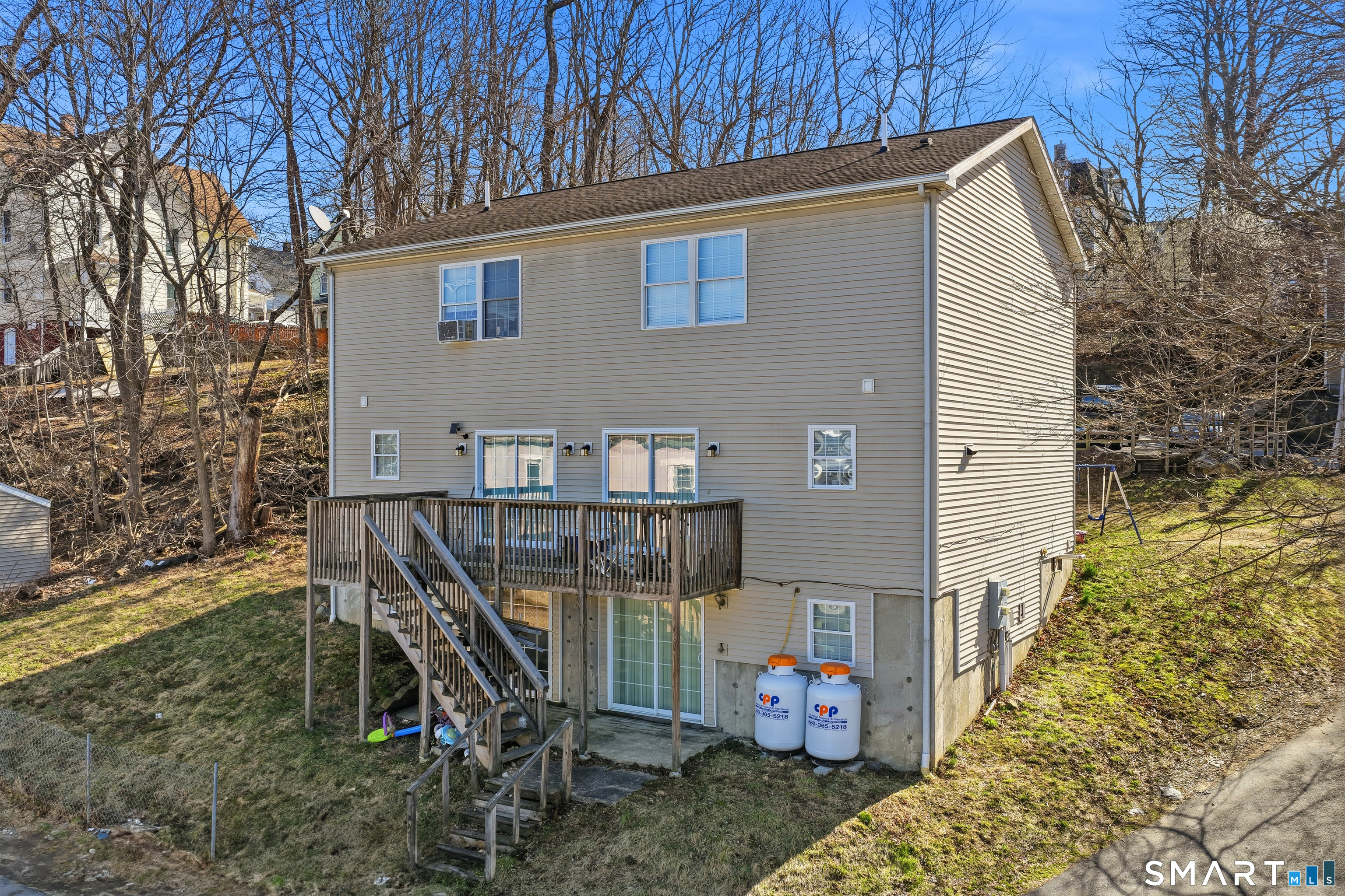 18 Division Street Norwich CT 06360