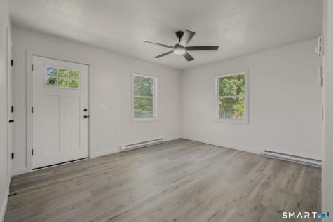 27 Joliet Court Groton CT 06340
