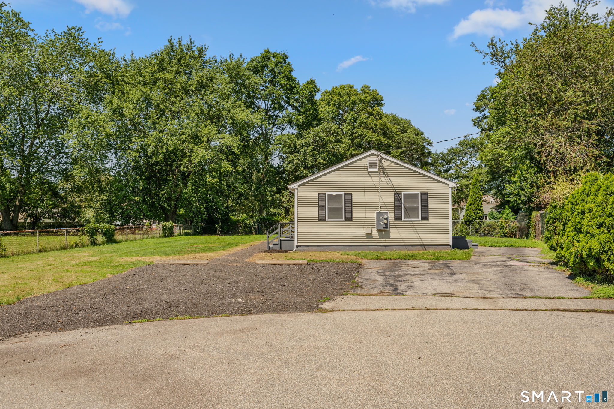 27 Joliet Court Groton CT 06340