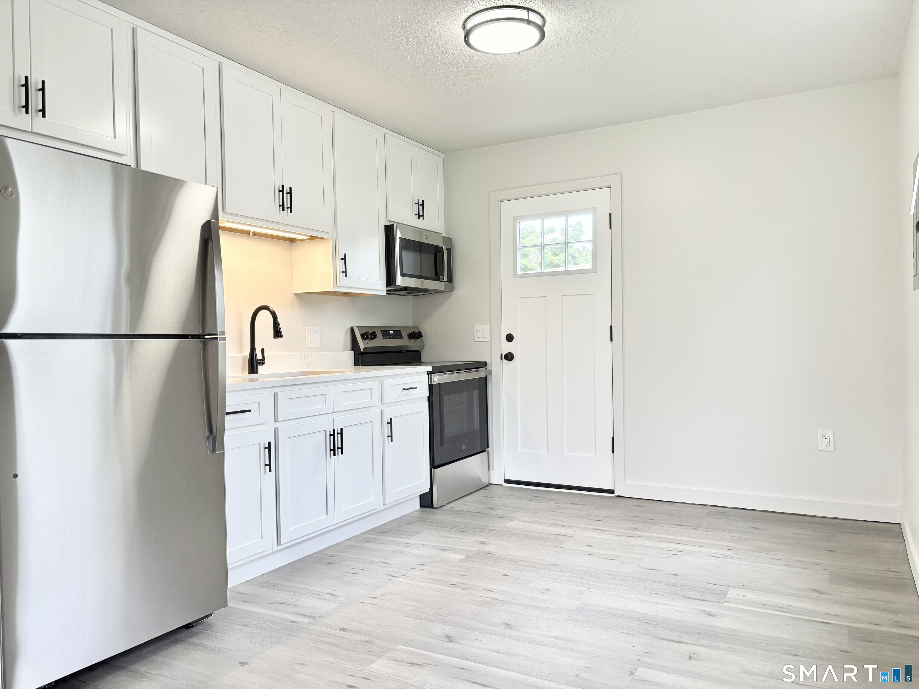 27 Joliet Court Groton CT 06340