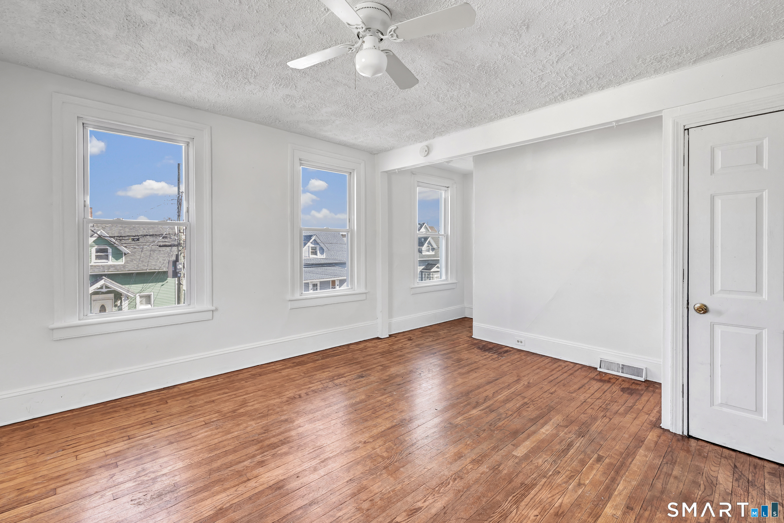 449-451 Brooks Street Bridgeport CT 06608